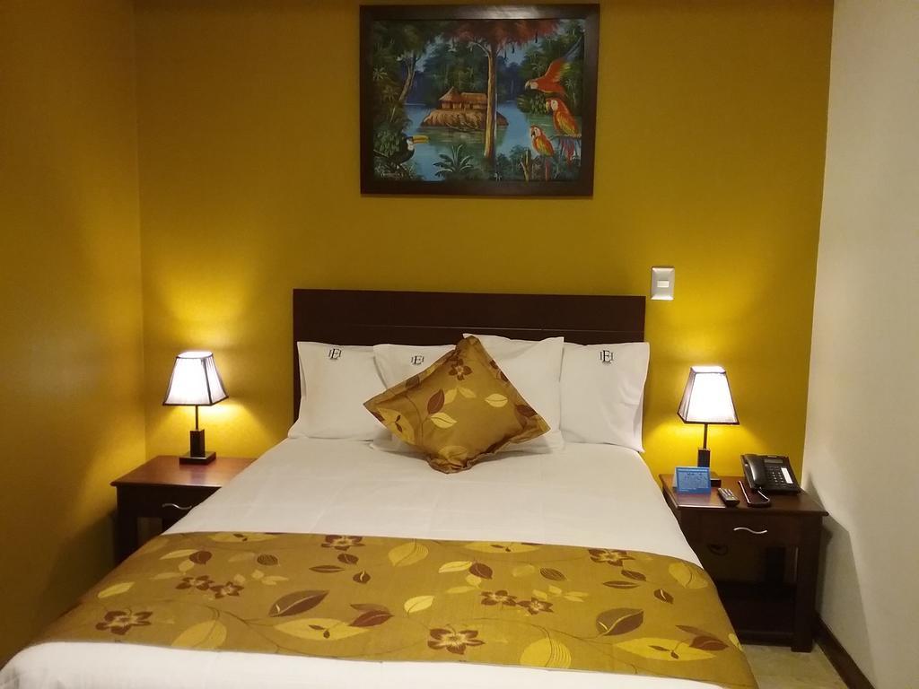 Hotel Europa Ікітос Екстер'єр фото