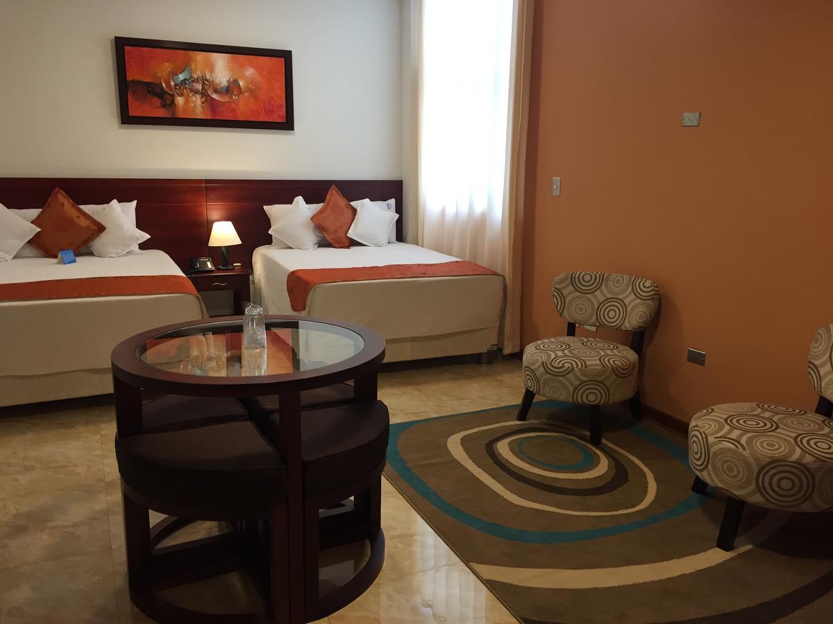 Hotel Europa Ікітос Екстер'єр фото