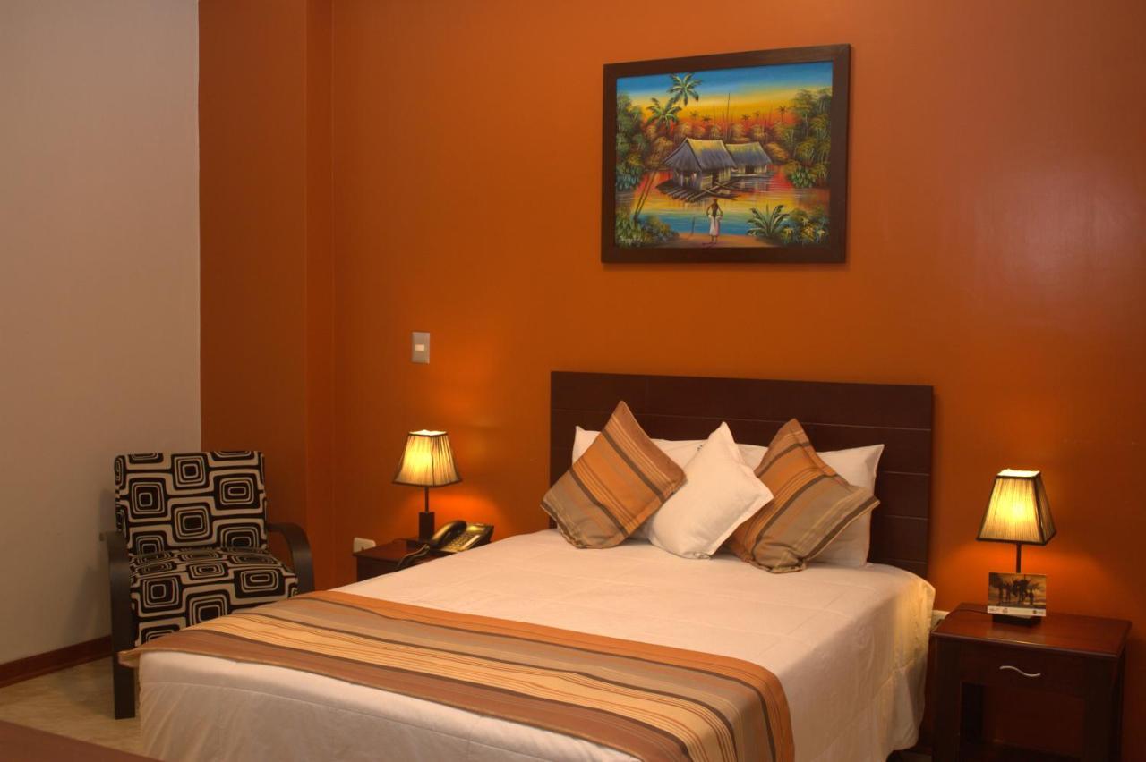 Hotel Europa Ікітос Екстер'єр фото
