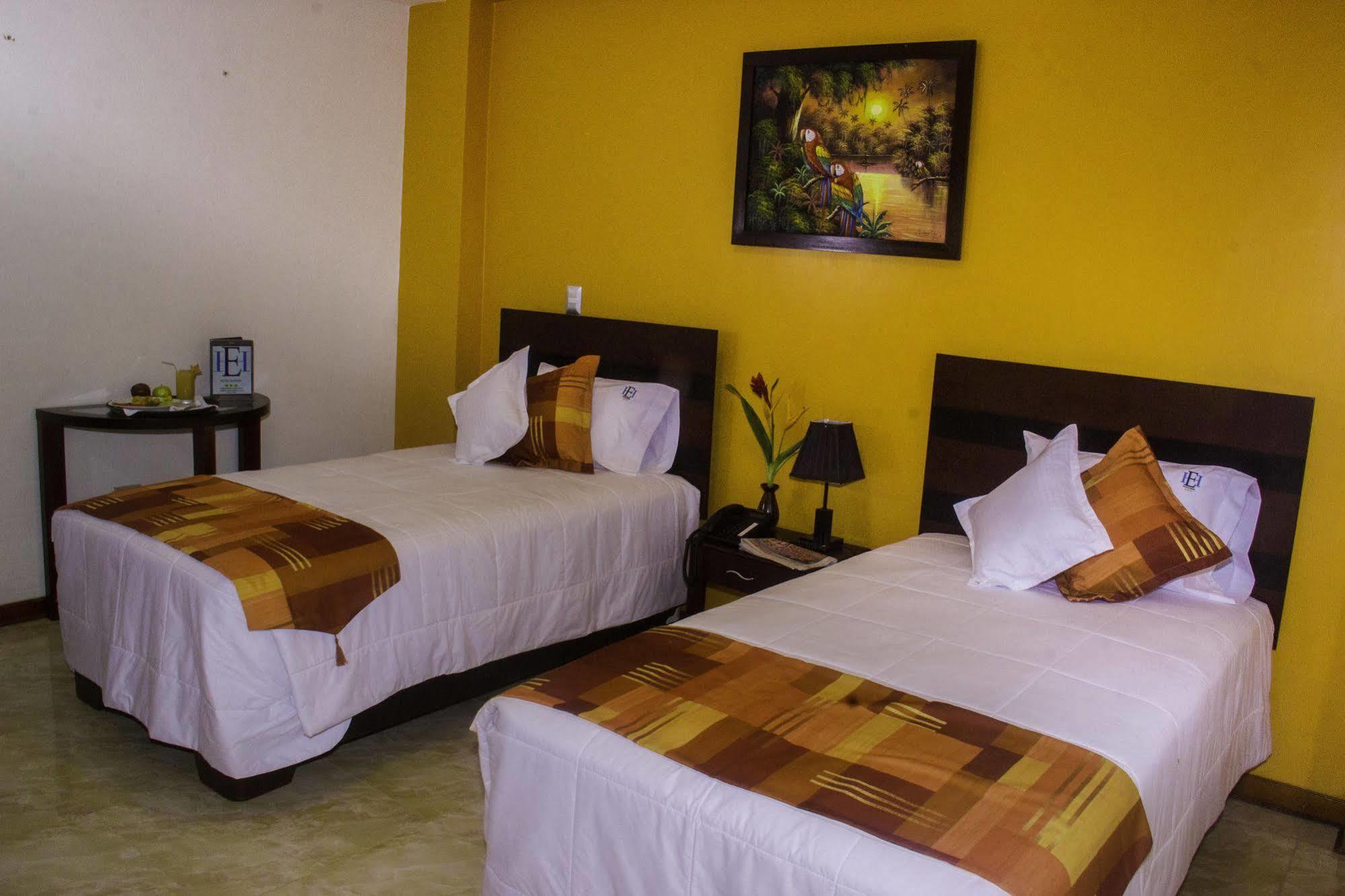 Hotel Europa Ікітос Екстер'єр фото