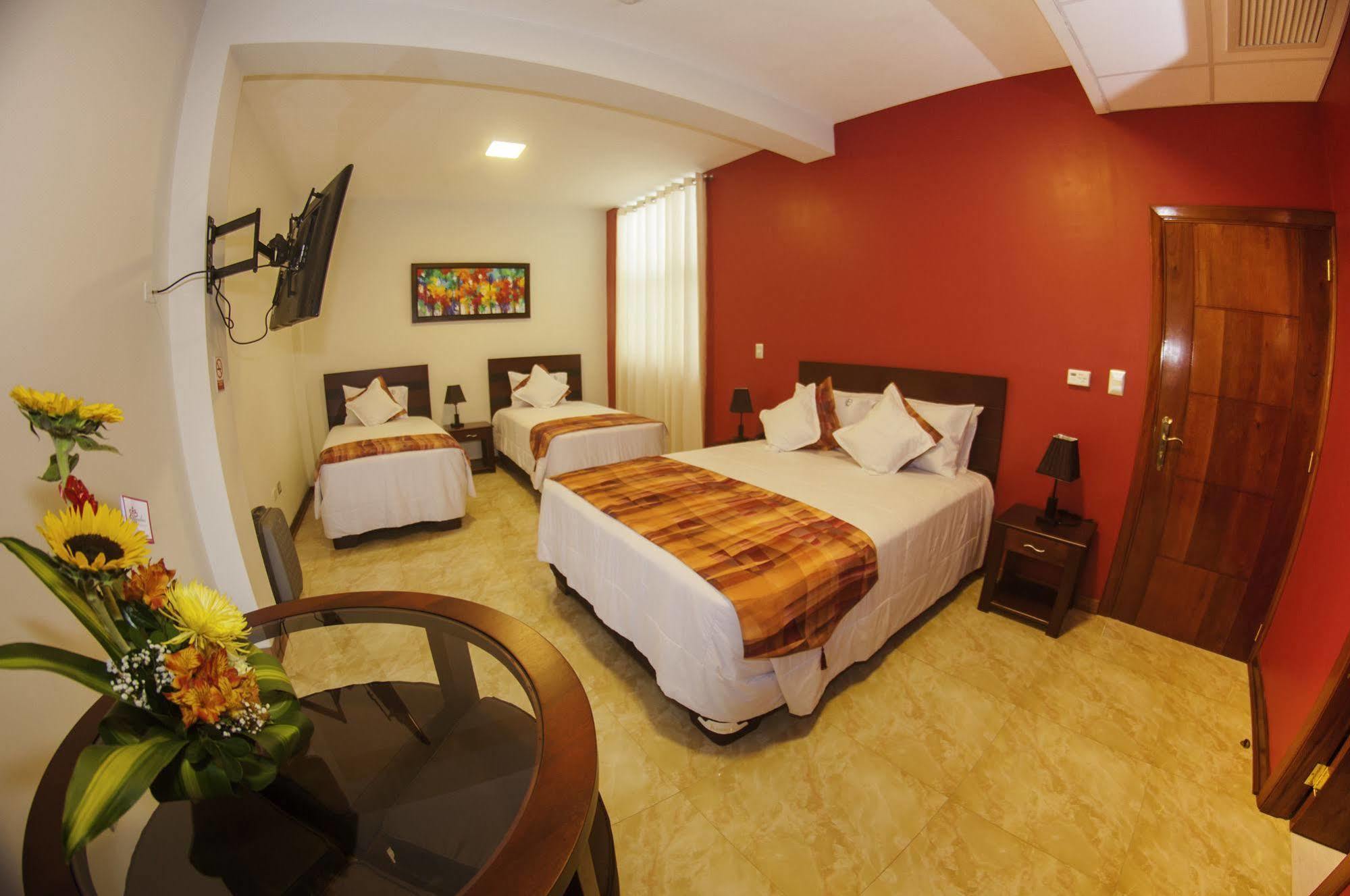 Hotel Europa Ікітос Екстер'єр фото